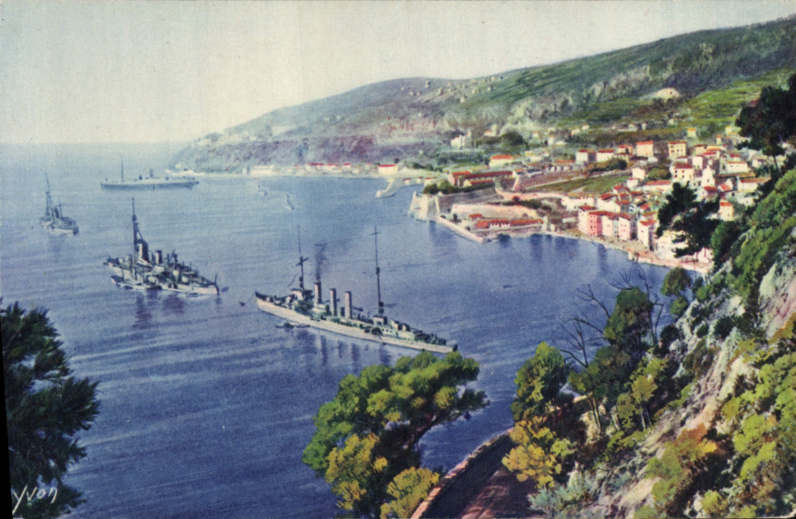 Caminos de Villefranche de la POSTAL de la VENDIMIA y la ciudad vista de la cornisa
