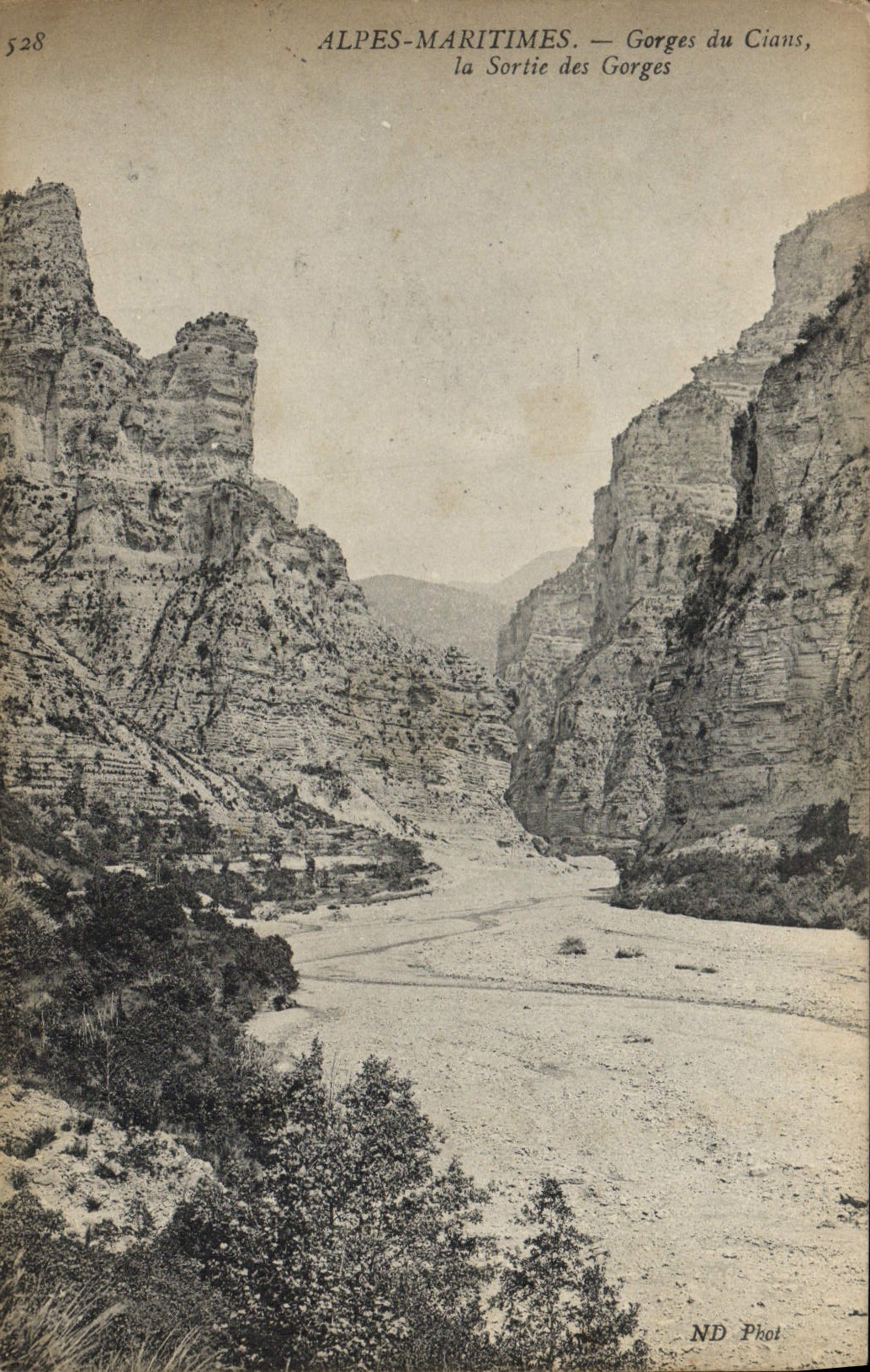 VINTAGE POSTCARD the Maritime Alps Falls of Cians the exit of the throats