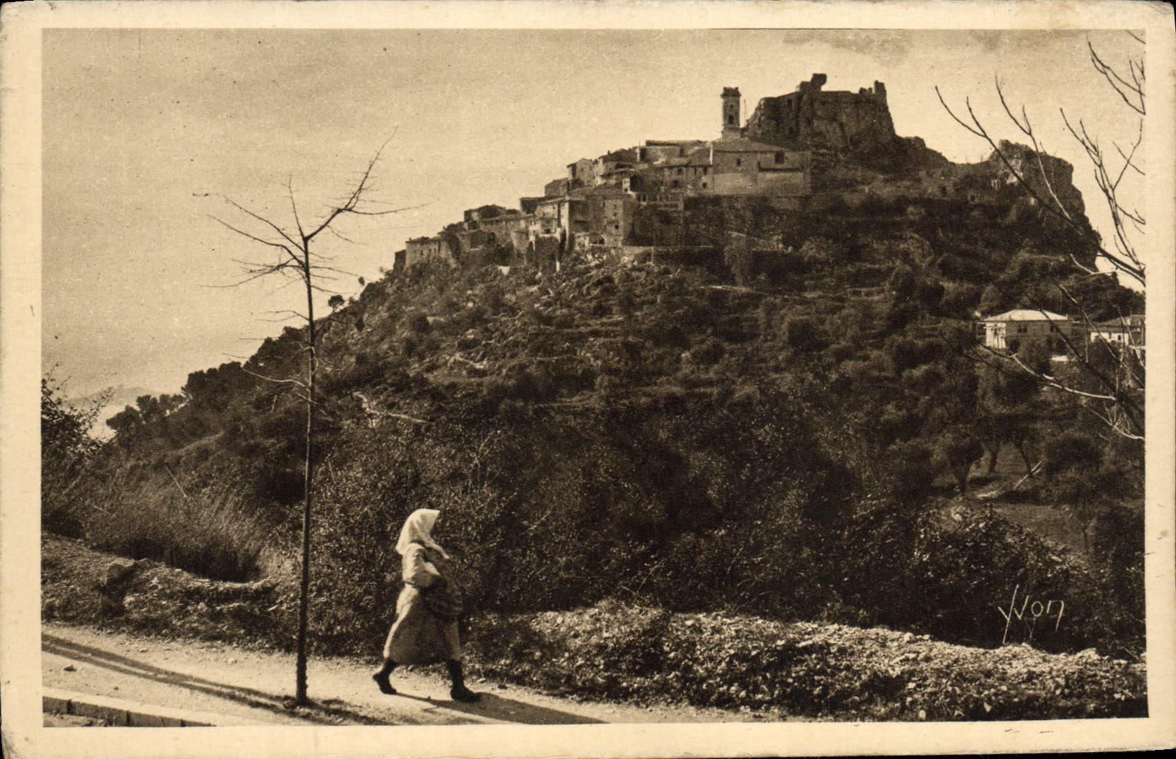 POSTAL Eze de la VENDIMIA la aldea vista del camino de la cornisa grande