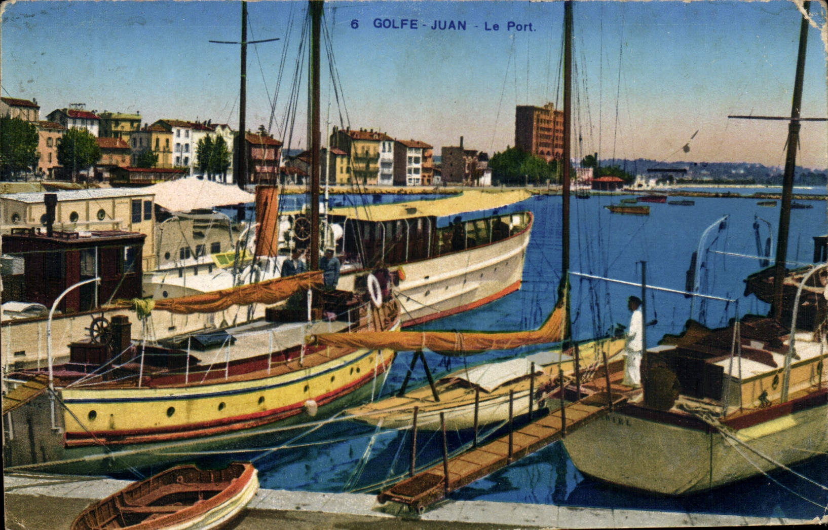 VINTAGE POSTCARD Juan Gulf the Port Boats