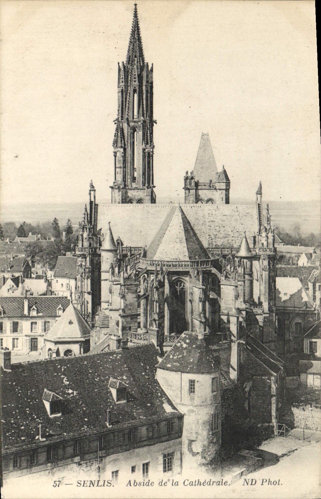 VINTAGE POSTCARD Senlis Apse of the Cathedral
