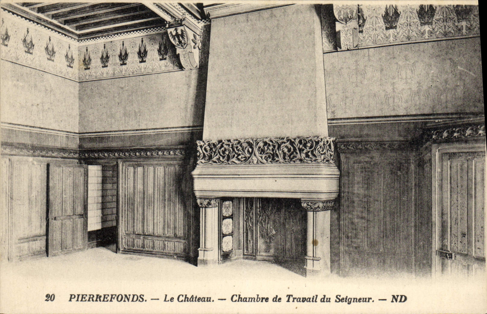 CPA Pierrefonds Le Chateau Le Chambre de travail du seigneur