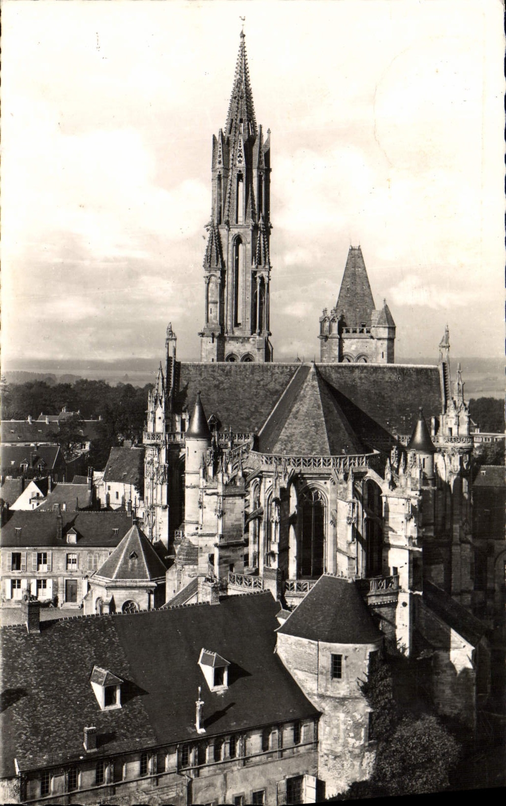 CPM Senlis Abside de la Cathedrale