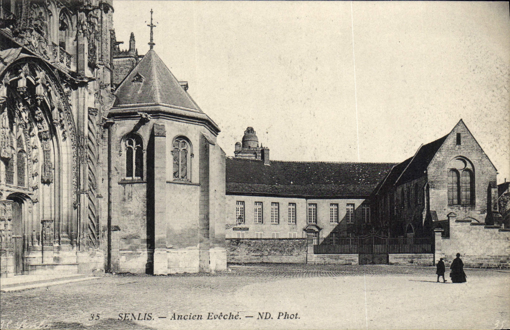 VINTAGE POSTCARD Senlis Old Eveche