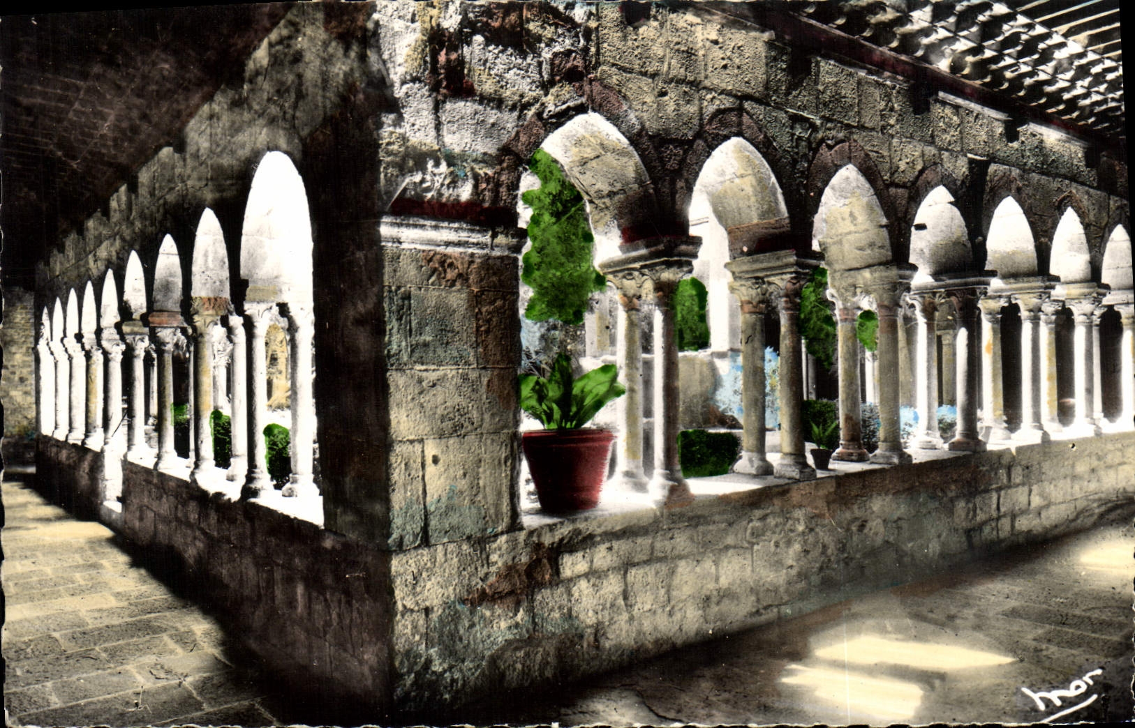 MODERN CARD Frejus the Cloister