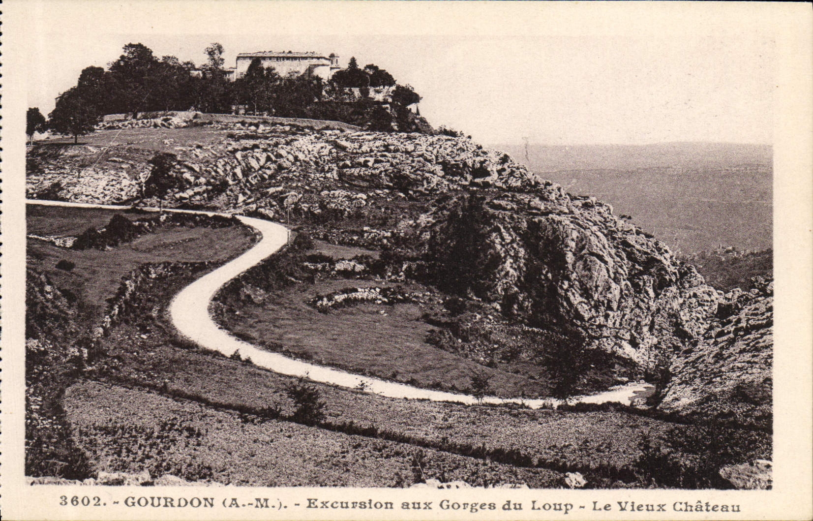VINTAGE POSTCARD Gourdon Excursion At the Falls of the wolf the old castle