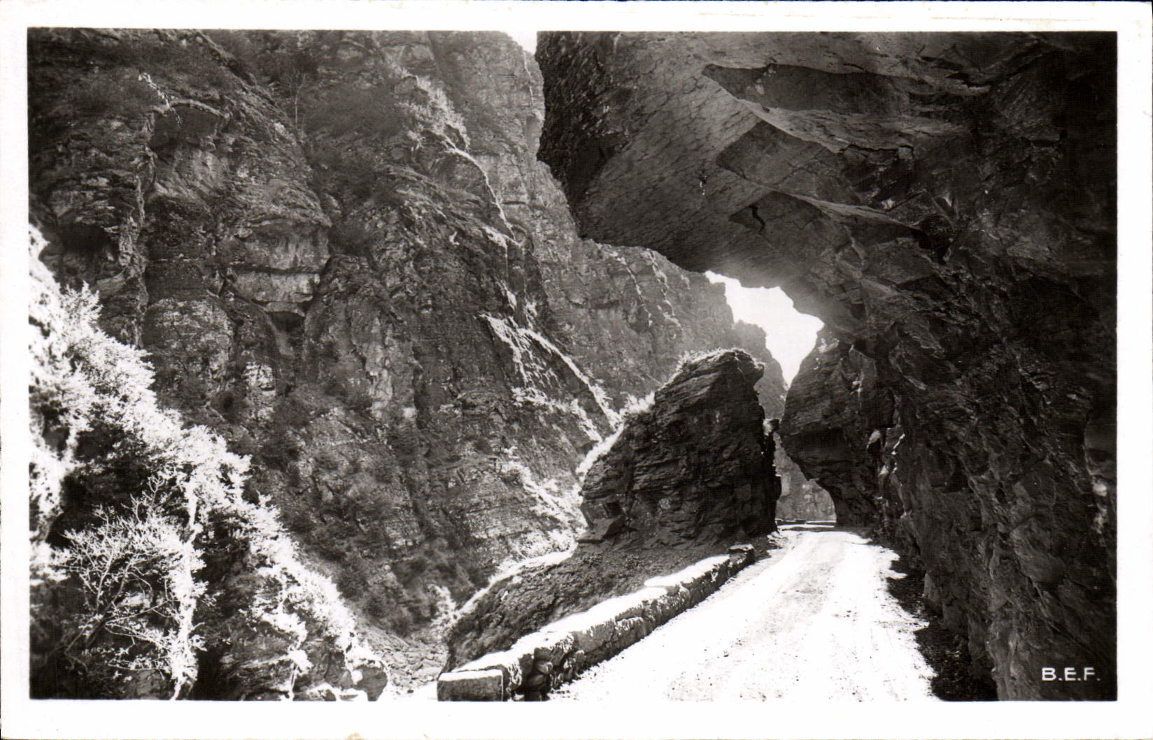 MODERN CARD Beuil the Road Of the Falls Of Cians