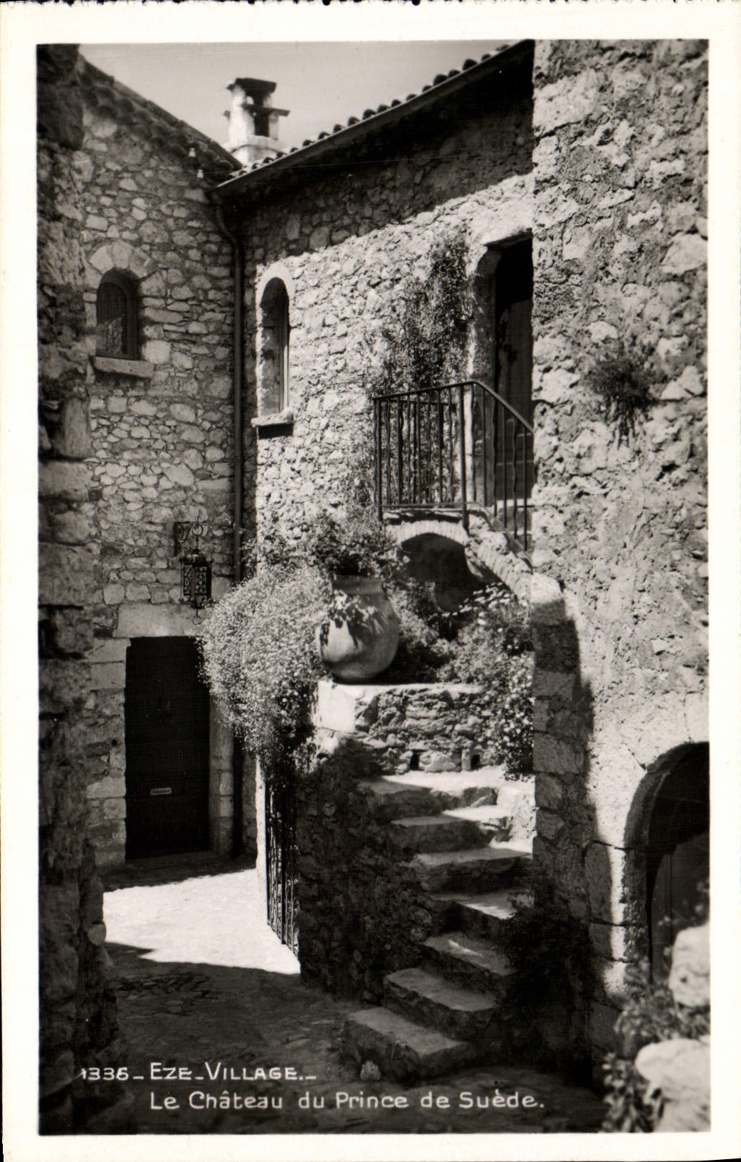 CPA Eze Village Le Chateau Du Prince De Suede