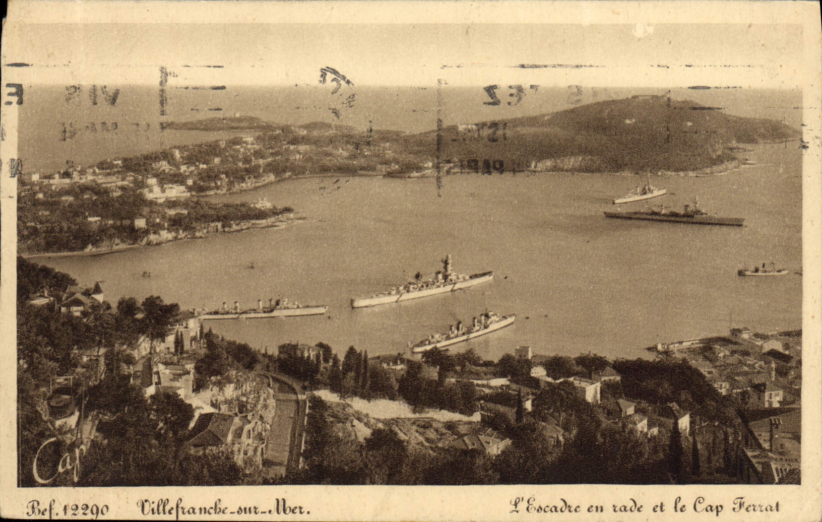CPA Villefranche Sur Mer L'escadre en rade et le Cap Ferrat Bateaux