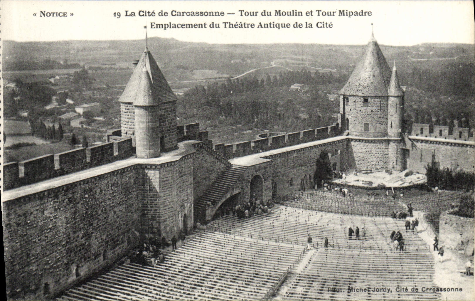 CPA Carcassonne Tour Du Moulin Et Tour Mipadre Emplacement du theatre antique de la cite