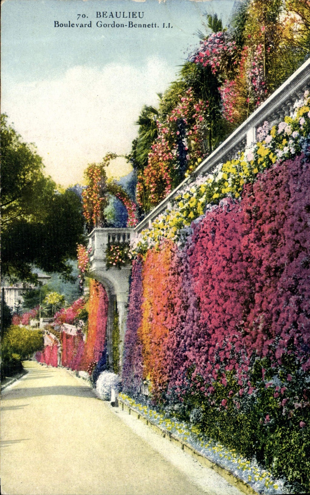 VINTAGE POSTCARD Beaulieu Boulevard Gordon Bennett