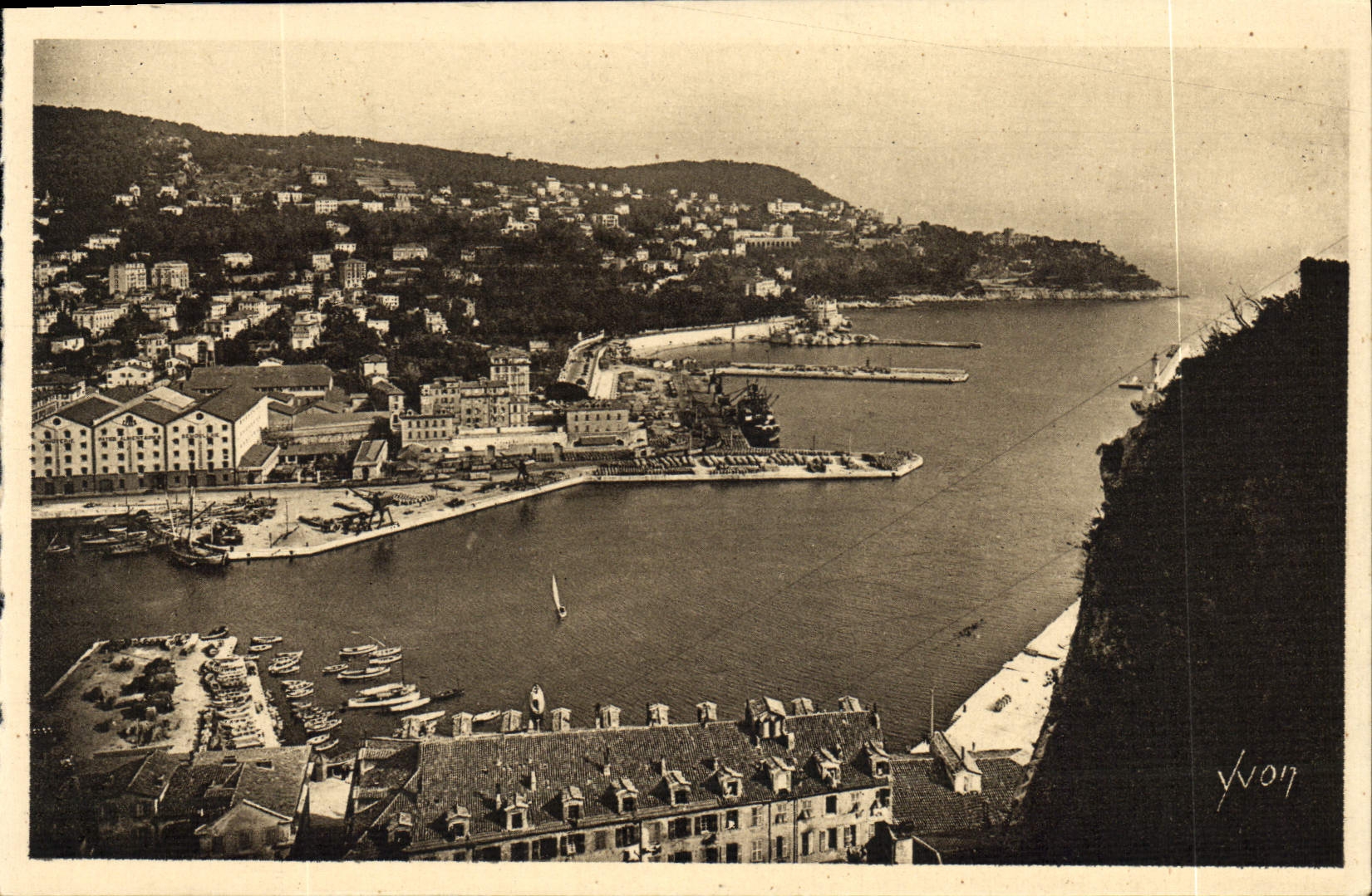 CPA Nice Entree Du Port Et Mont Boron