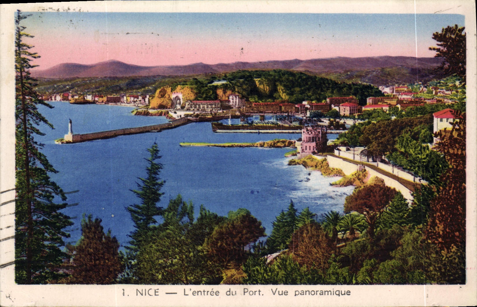 CPA Nice L'Entree Du Port Vue Panoramique