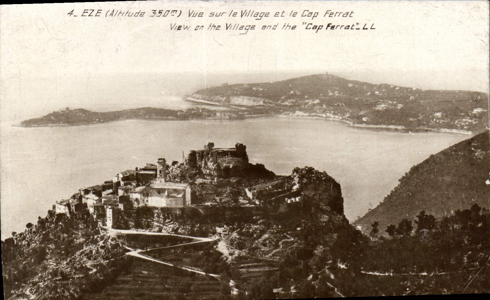 CPA Eze Vue Sur Le Village Et Le Cap Ferrat