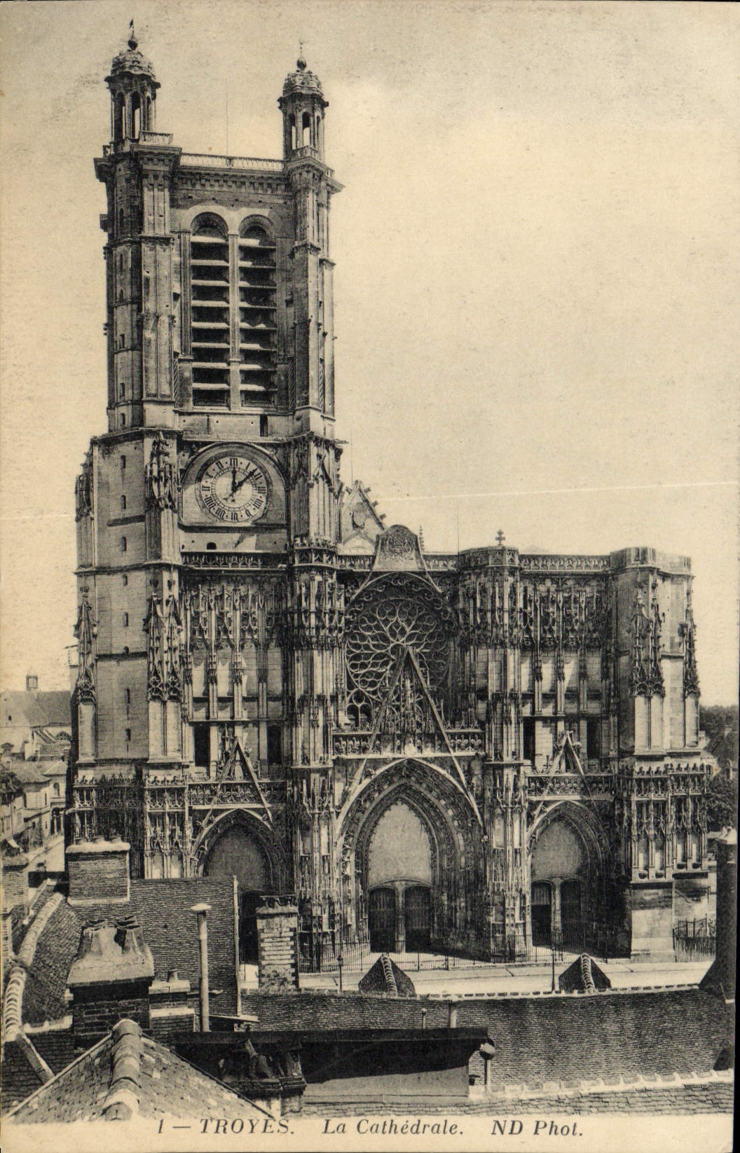 CPA Troyes La Cathedrale