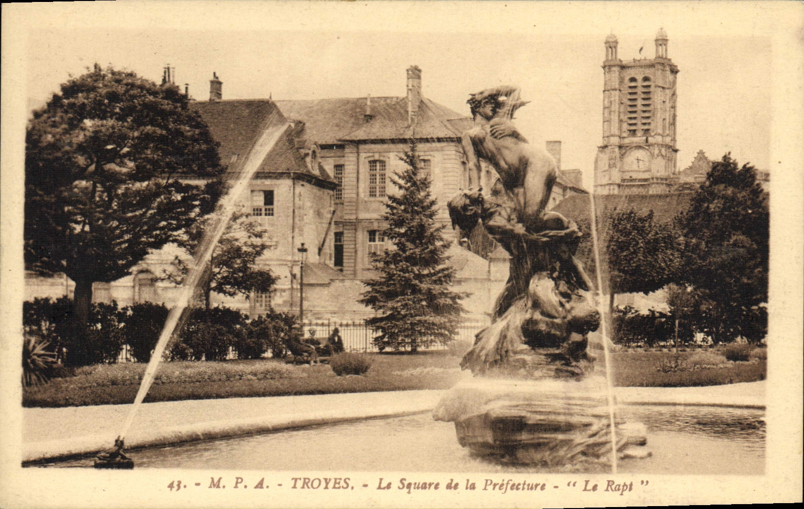 VINTAGE POSTCARD Troyes the Public garden Of the Prefecture