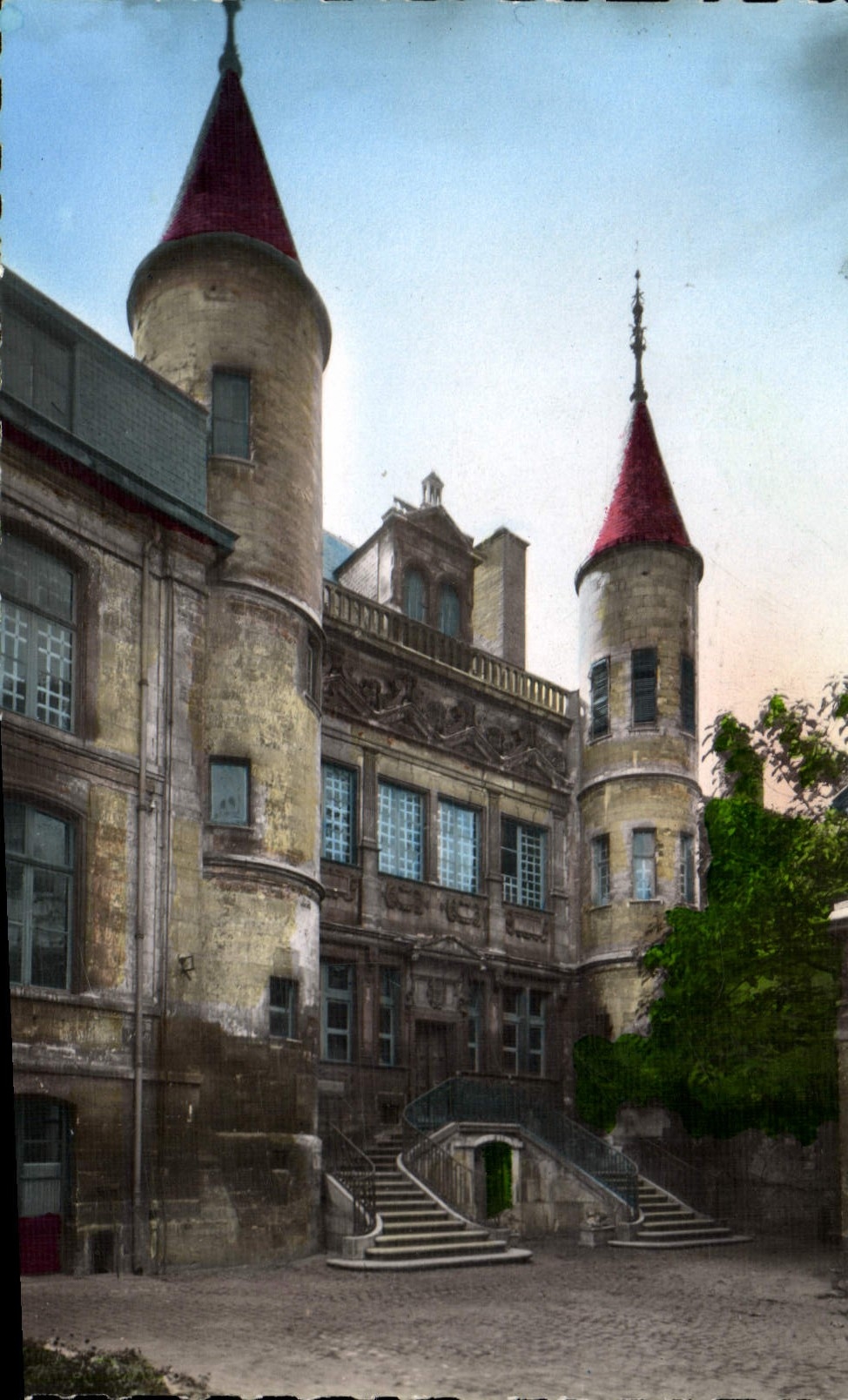 CPM Troyes L'Hotel Du Vauluisant
