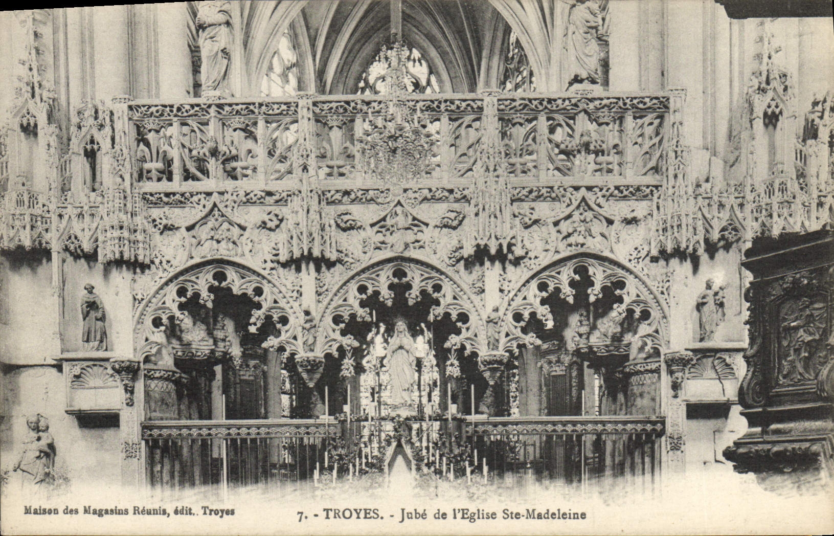 VINTAGE POSTCARD Troyes Jube De I' Eglise co. Medeleine