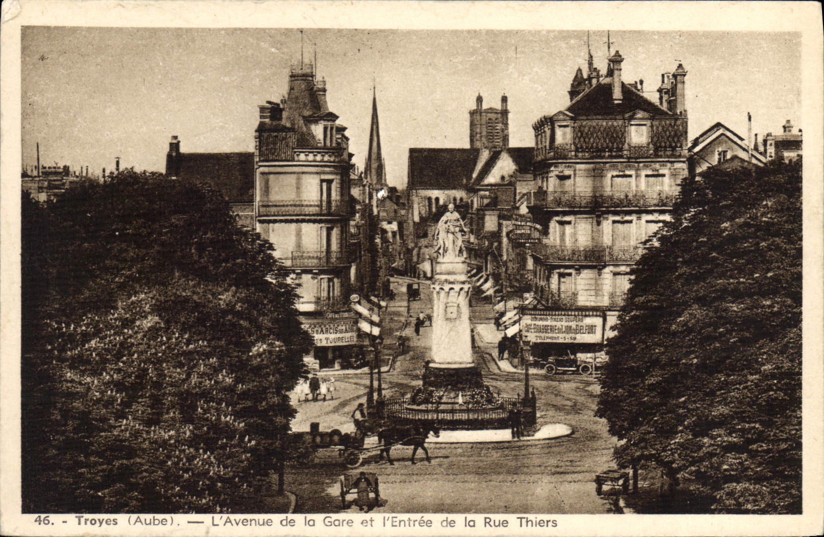 VINTAGE POSTCARD Troyes the Avenue Of the Station And I' Entree Of the Street Thiers
