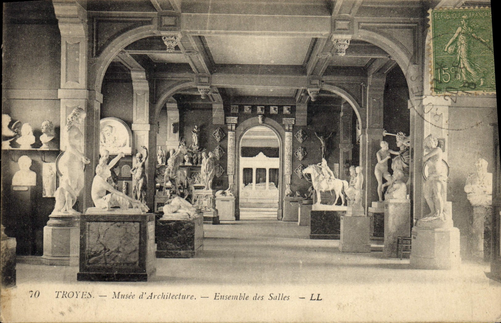 VINTAGE POSTCARD Troyes Museum D' Archilecture Together Of the Rooms