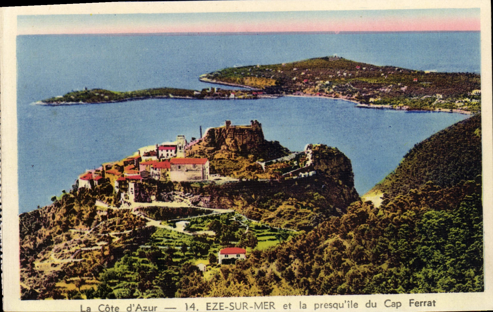 POSTAL de la VENDIMIA la dimensión del azul de Eze en el mar y la península del cabo