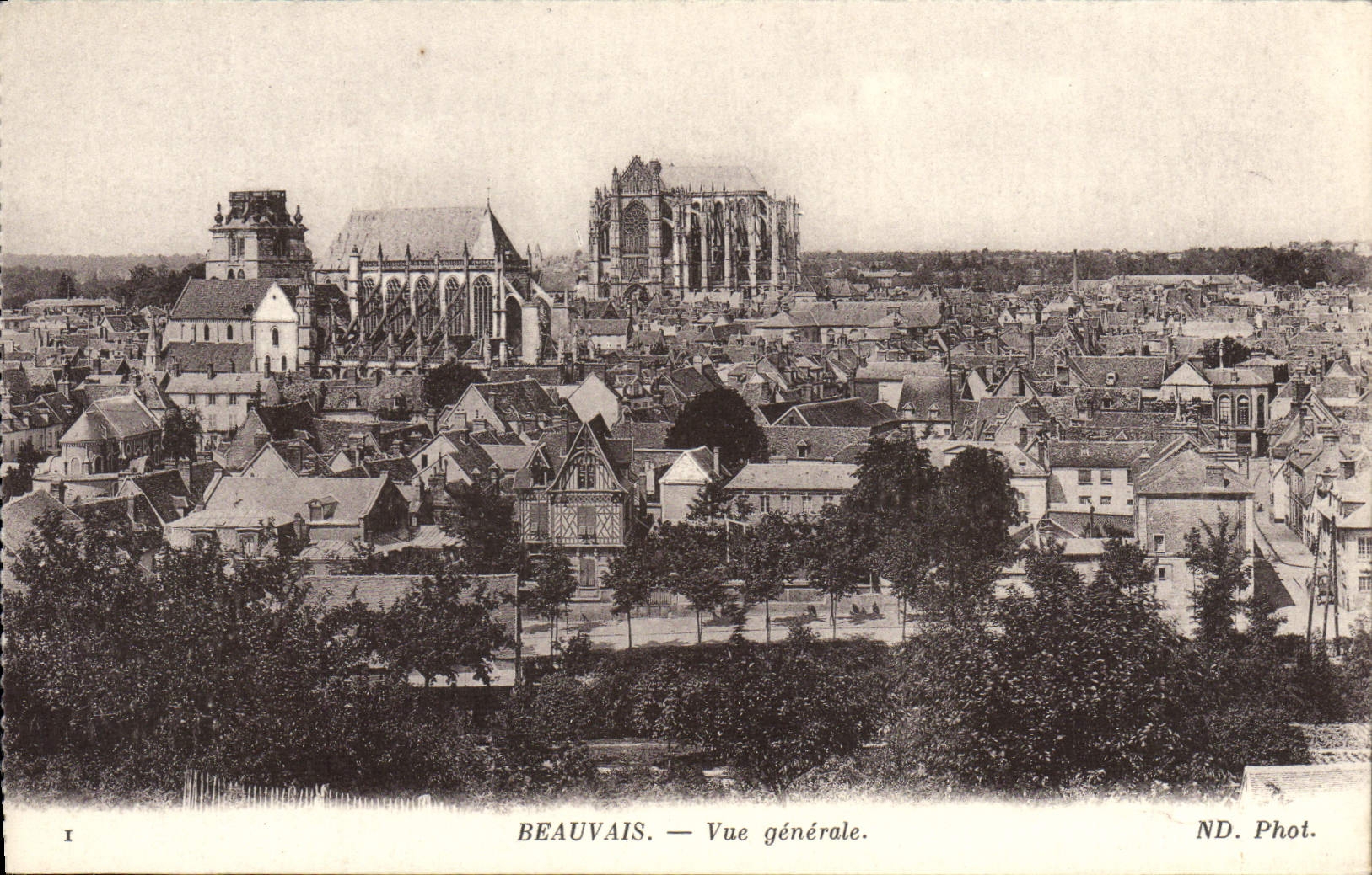 CPA Beauvais Vue Generale