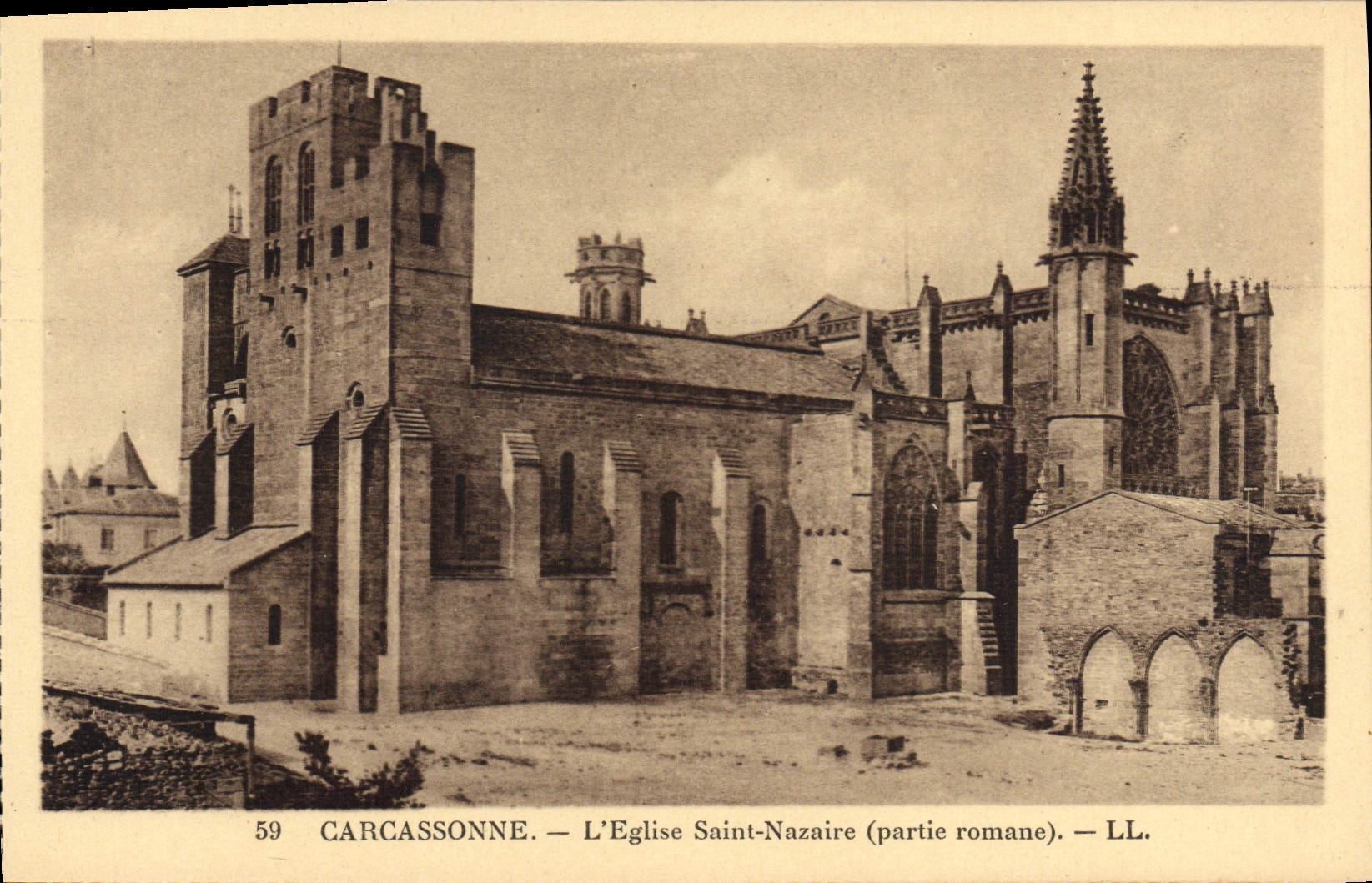 POSTAL Corcassonne de la VENDIMIA el Saint Nazaire de la iglesia