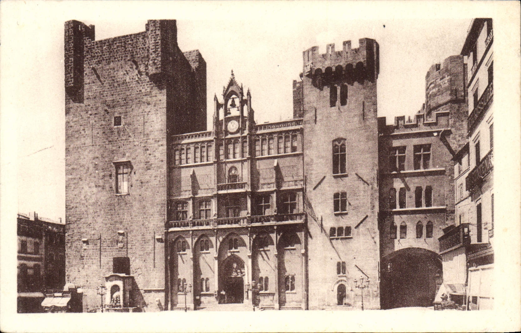 El ayuntamiento de Narbonne de la POSTAL de la VENDIMIA viaja el paladar de De I' Ancien de los arzobispos