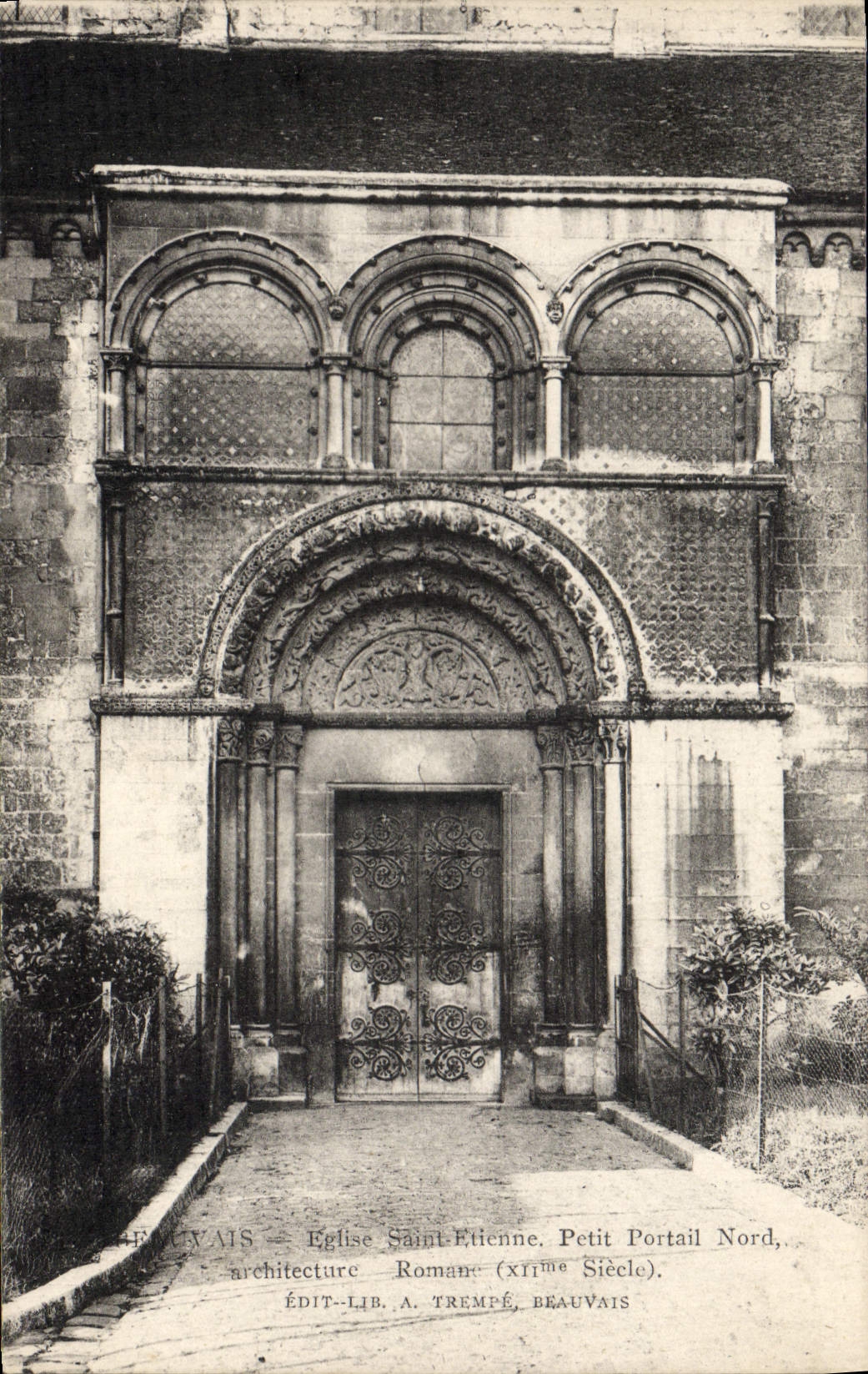 VINTAGE POSTCARD Mans Church Etienne Saint Small Northern Gate