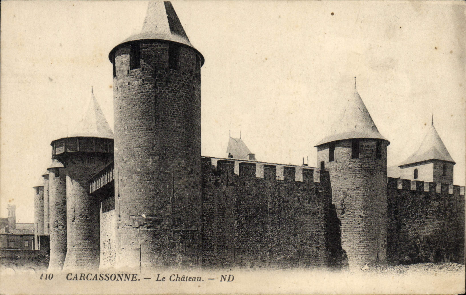 CPA Cite De Carcassonne Le Chateau