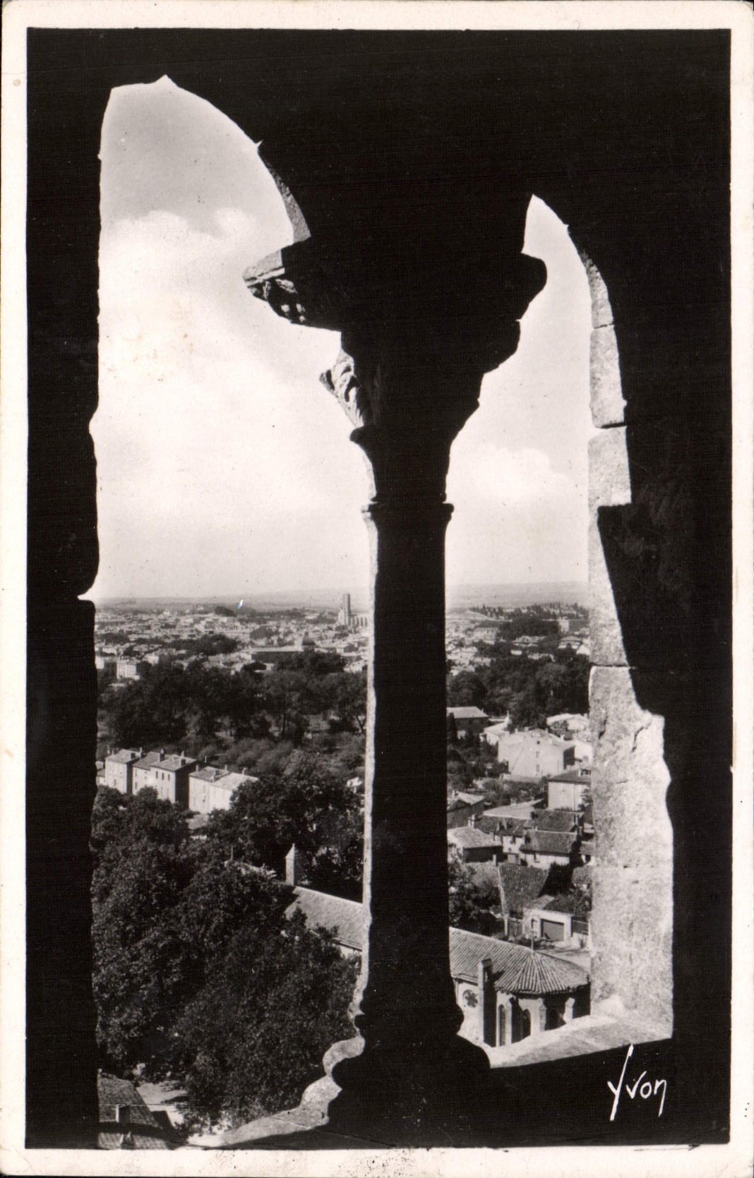 CPA Carcassonne La Cite Perspective De La Ville Basse