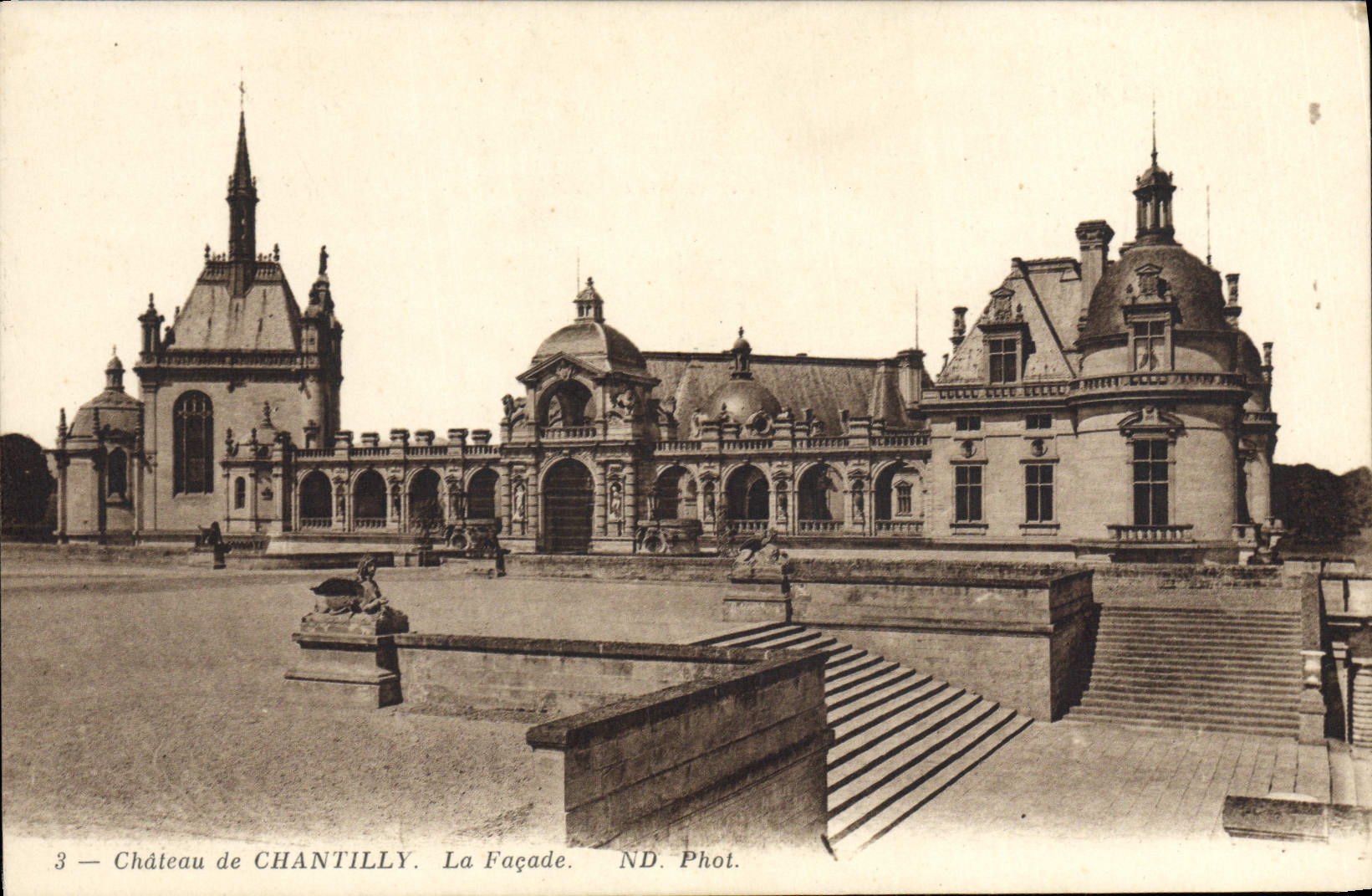 CPA Chanteau De Chantilly La Facade