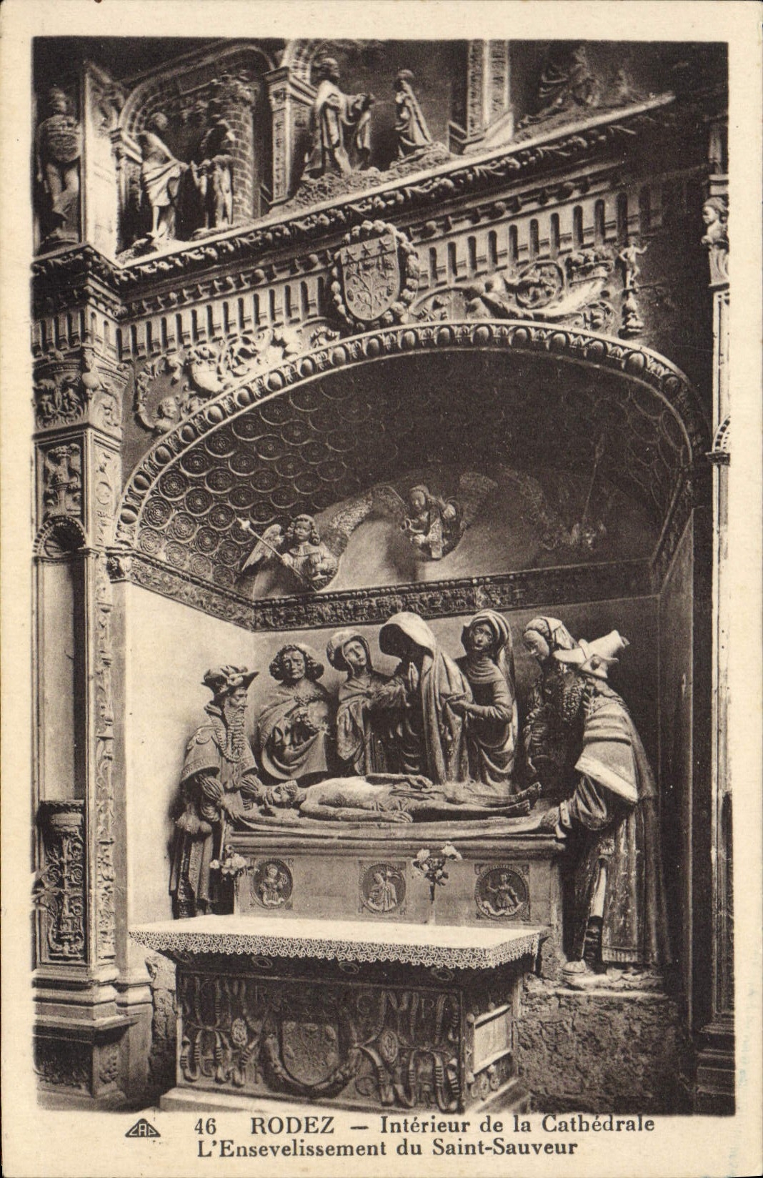 CPA Rodez Interieur De La Cathedrale L'Ensevelissement Du Saint Sauveur