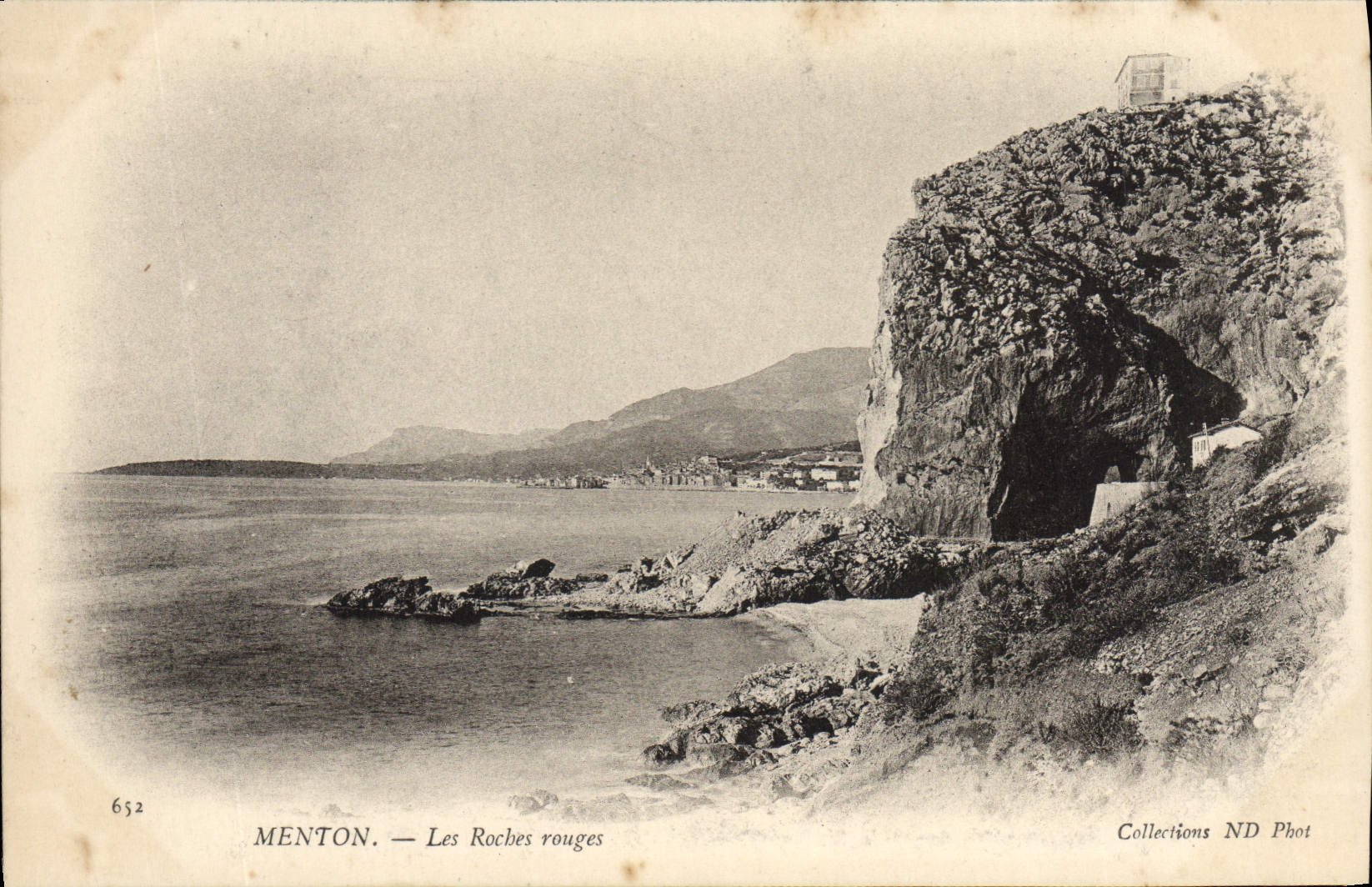 CPA Menton Les Roches Rouges