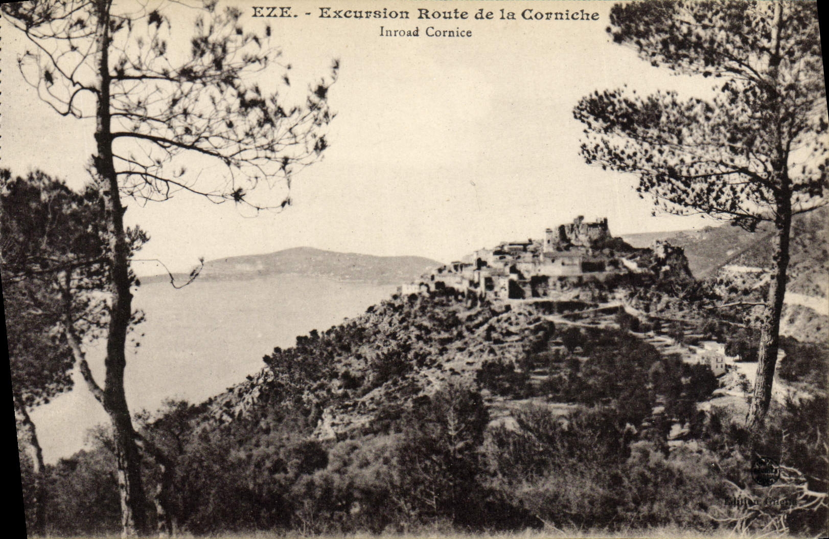 Camino de la excursión de Eze de la POSTAL de la VENDIMIA de la cornisa