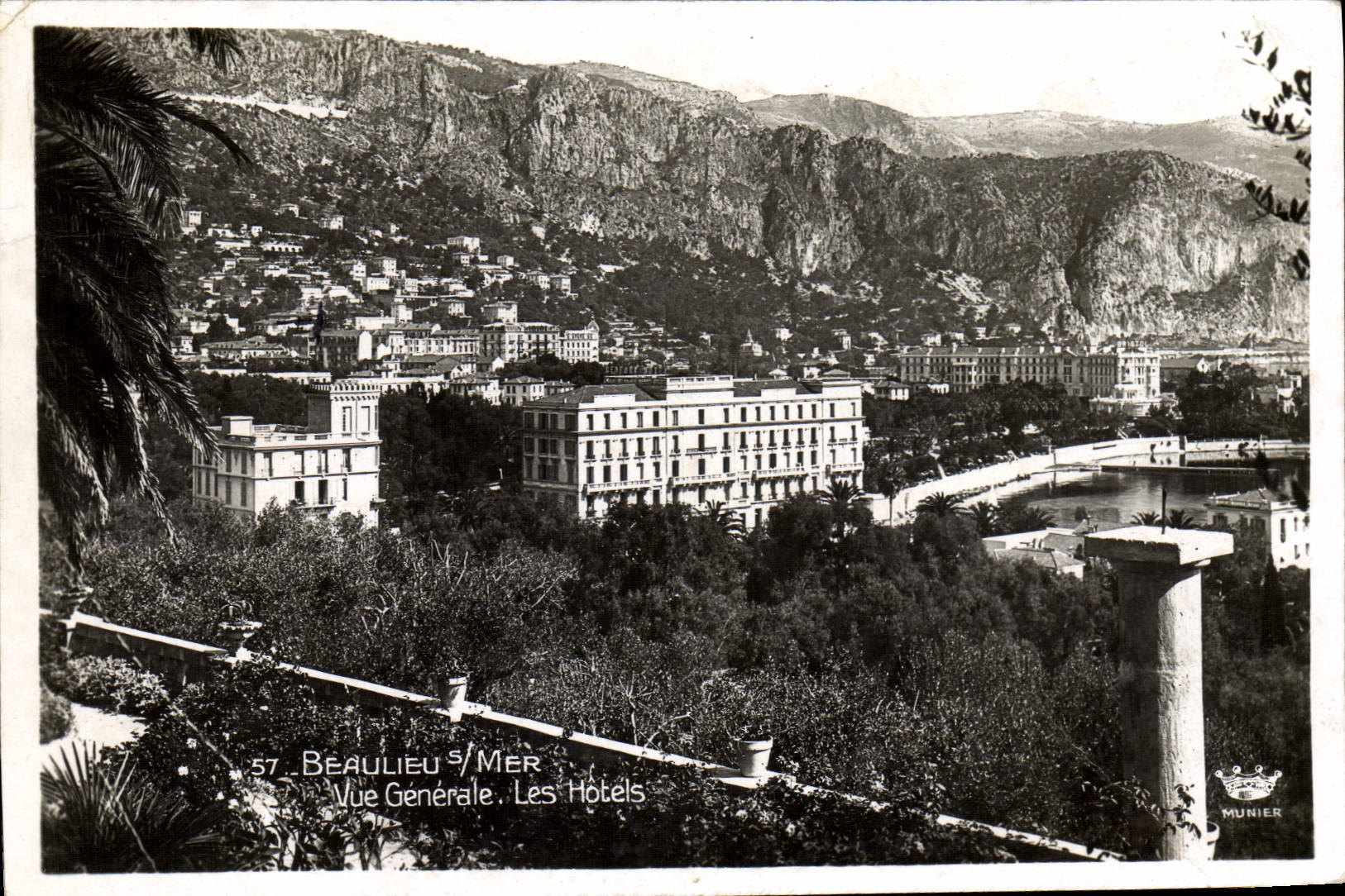 VINTAGE POSTCARD Beaulieu On Sea View Hotels