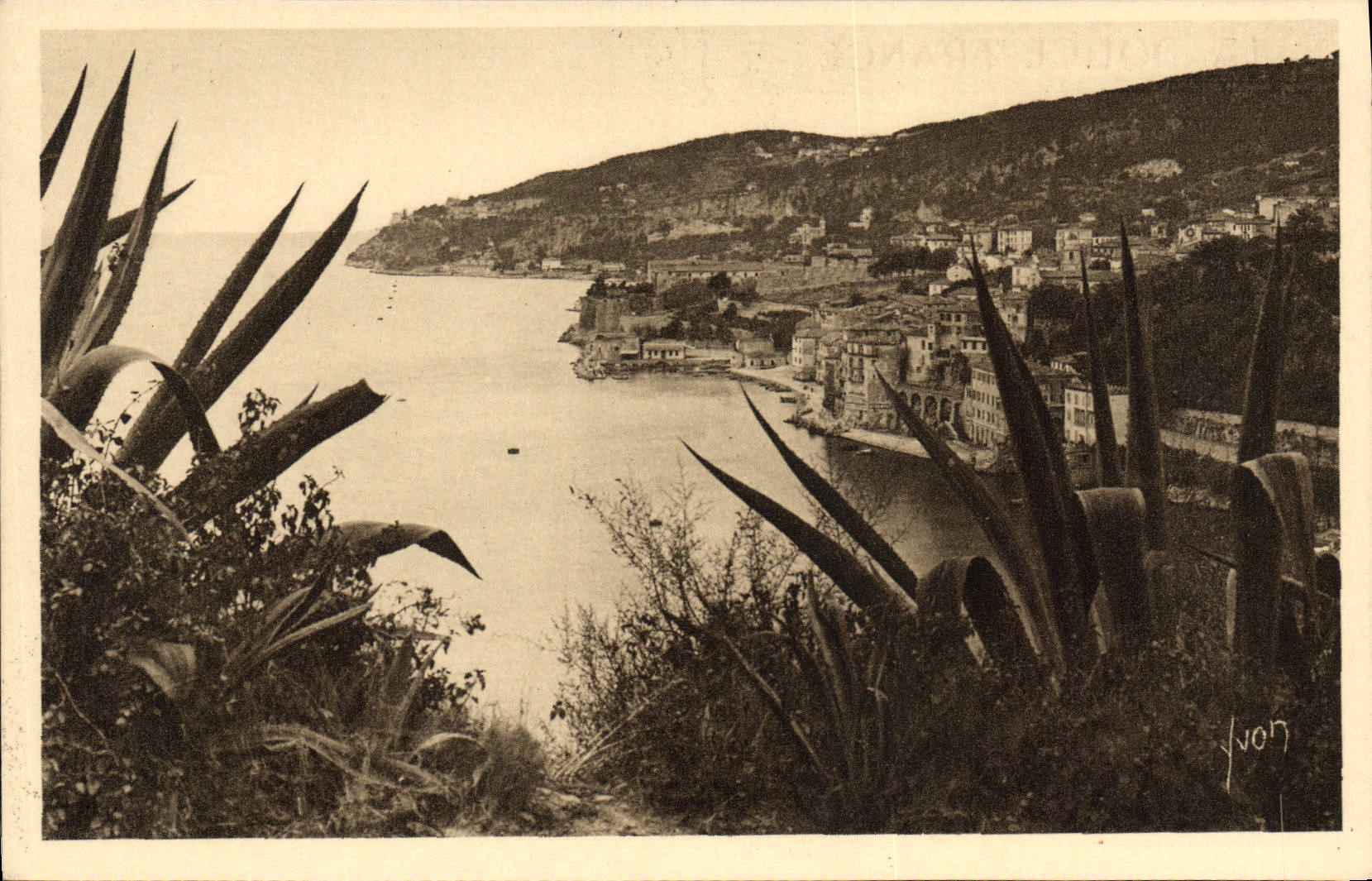 CPA Villefranche La Ville Vue De La Corniche