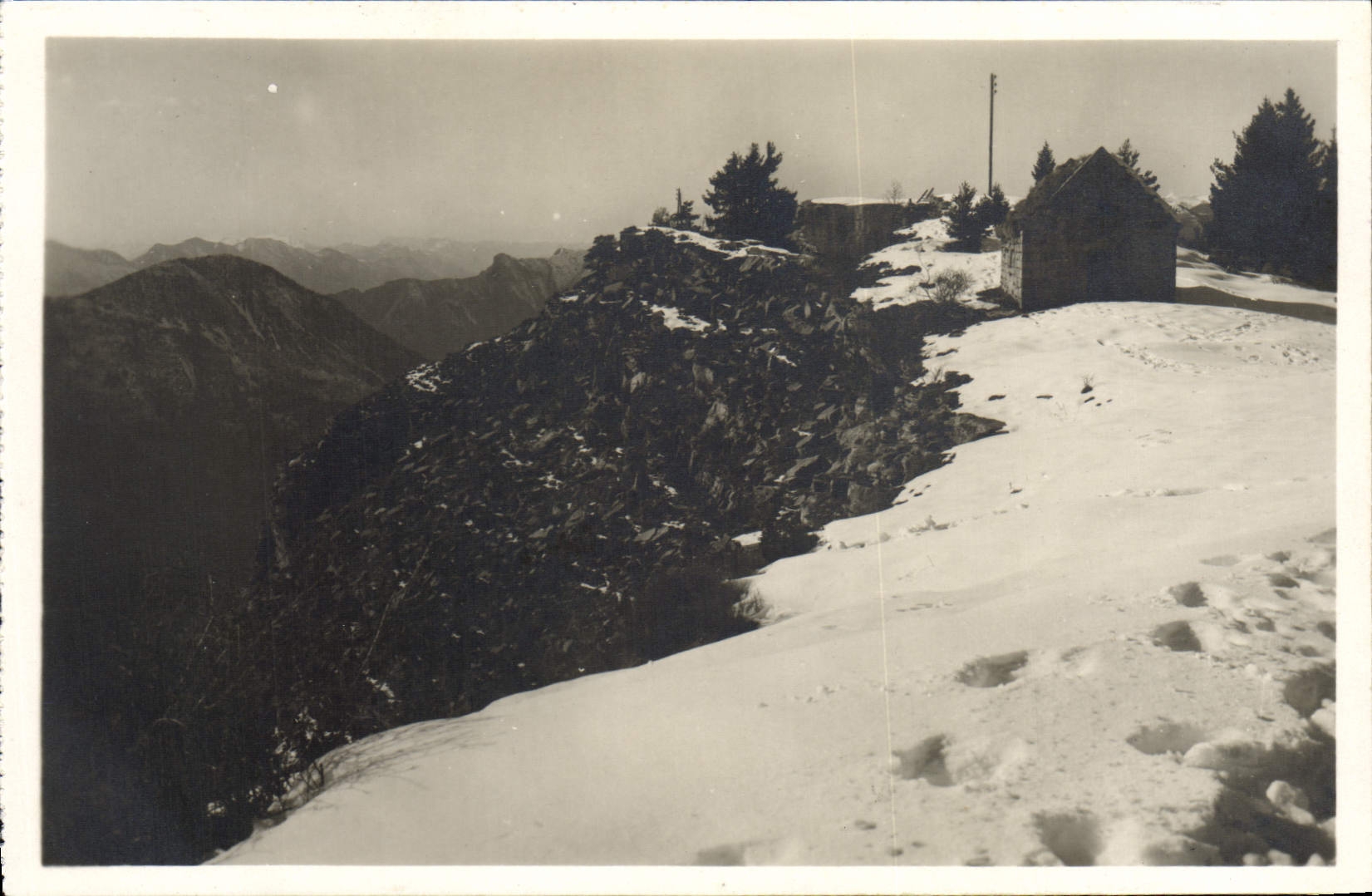 VINTAGE POSTCARD Peira Undermined the table of orientation