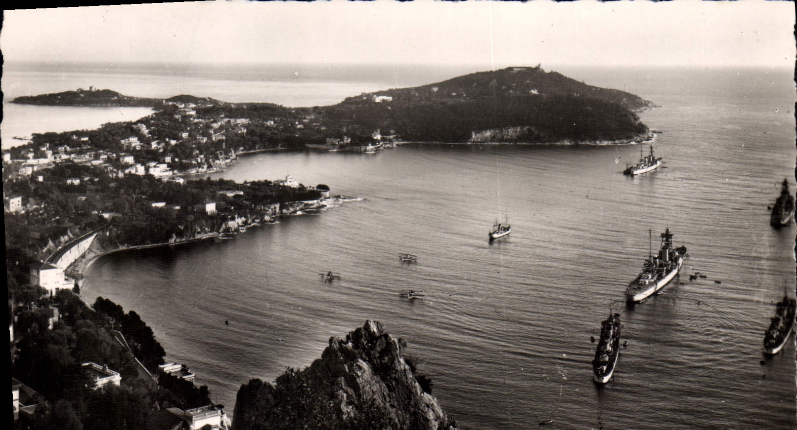 MODERN CARD Villeranche On Sea Roads And the Cape Ferrat Boats