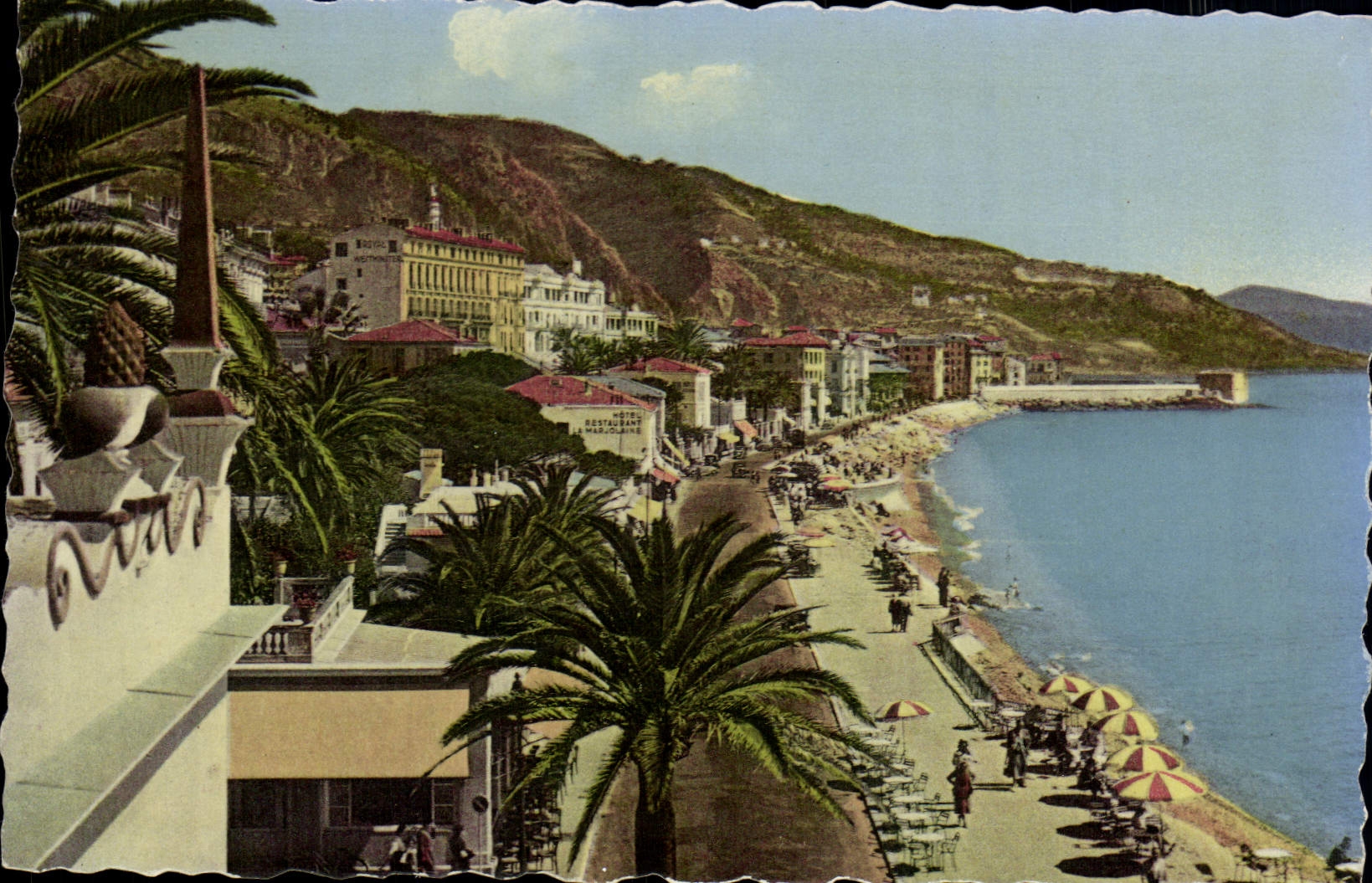 MODERN CARD Menton the Walk