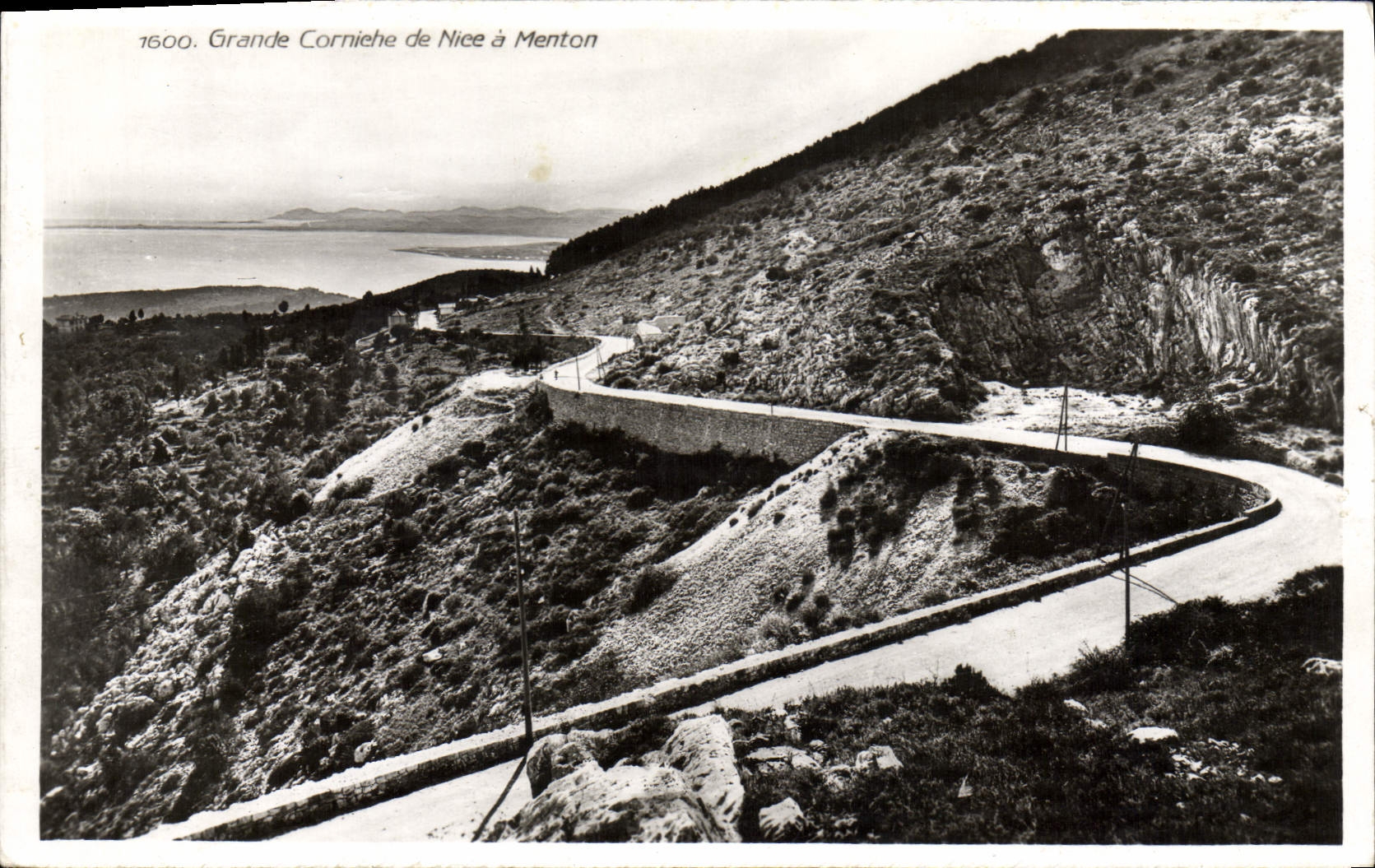 La POSTAL grande Cornieche de la VENDIMIA de Niza tiene Menton