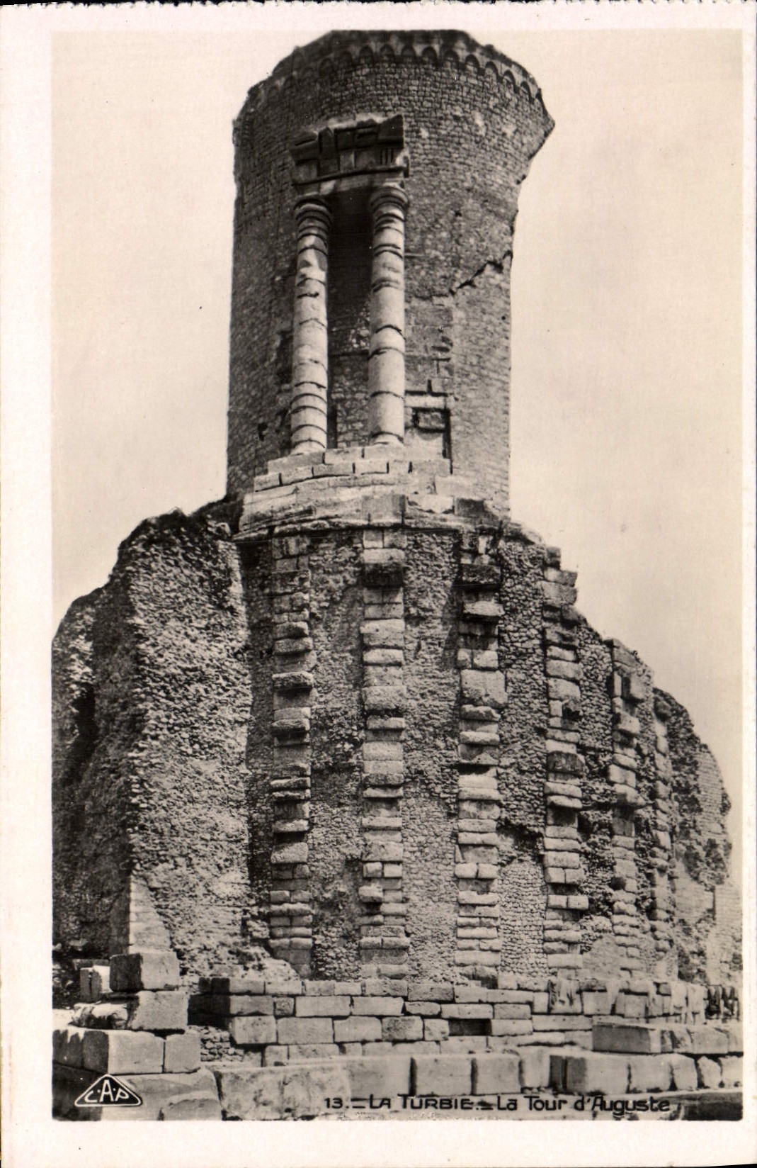 CPA La Turbie La Tour D'Auguste