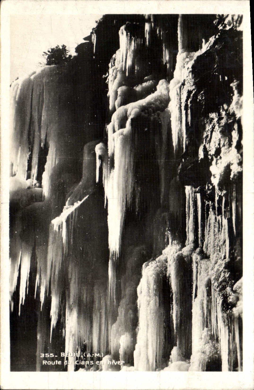 CPA Beuil Route De Cians en hiver