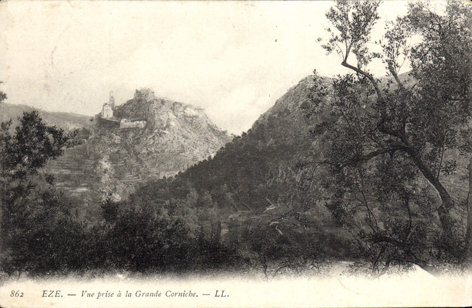 POSTAL Eze de la VENDIMIA vista con la cornisa grande