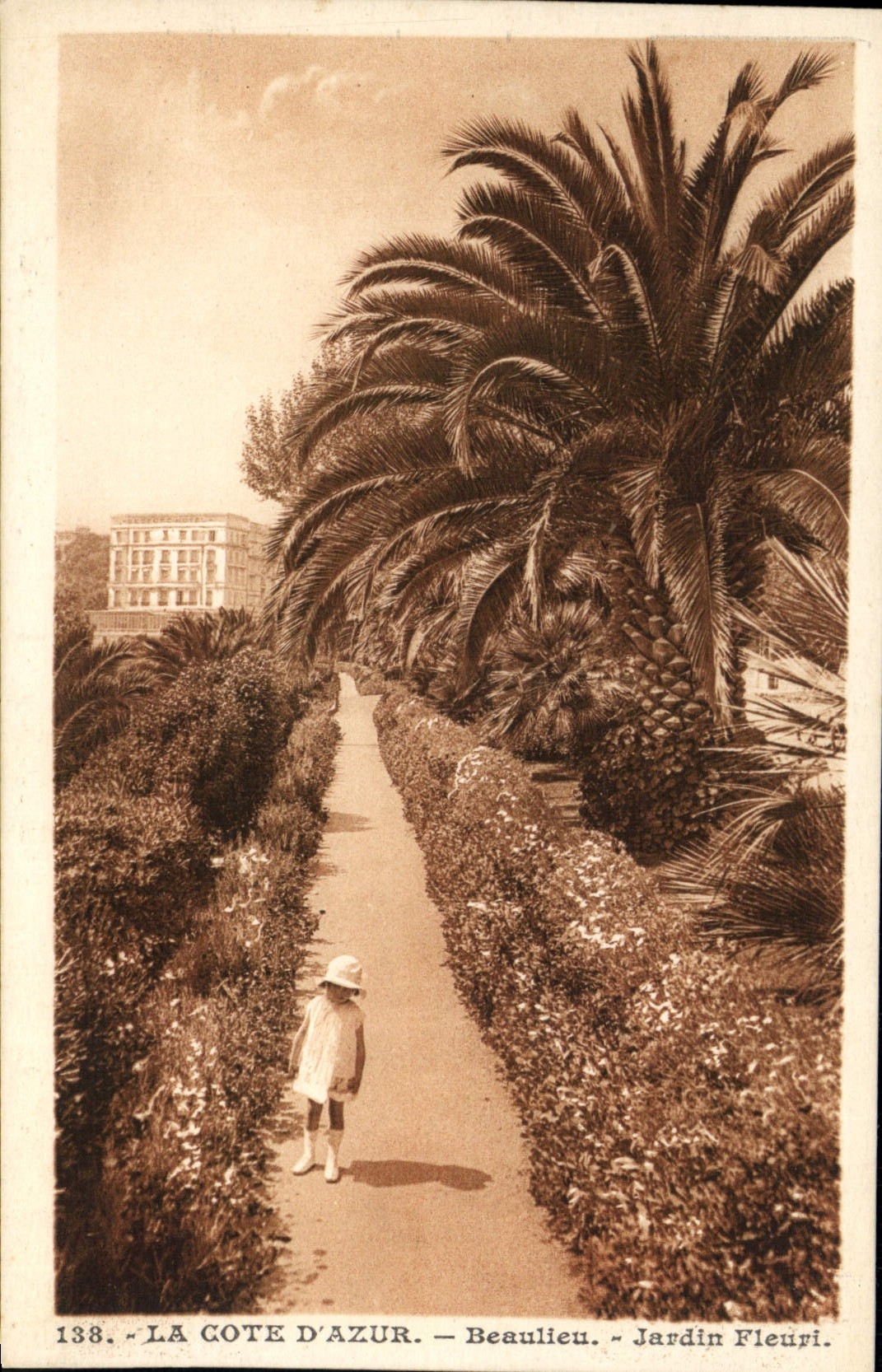 CPA La Cote D'Azur Beaulieu Jardin Fleuri