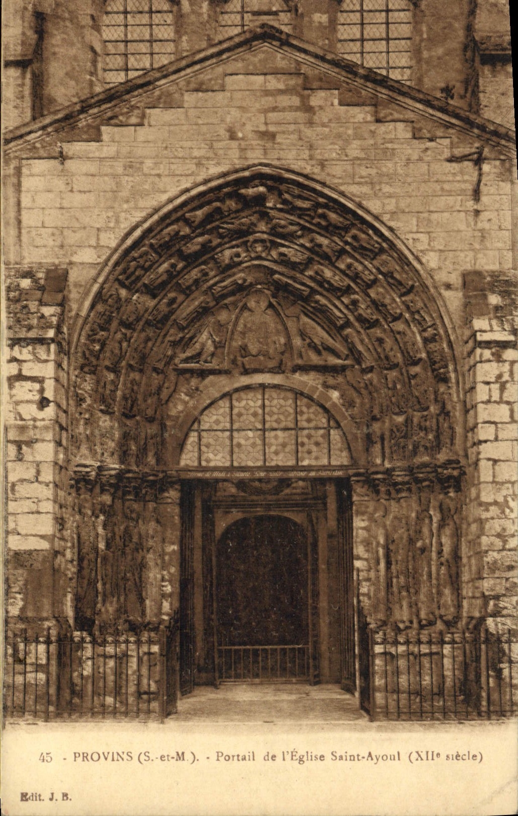 CPA Provins Portail De I'Eglise Saint Ayoul