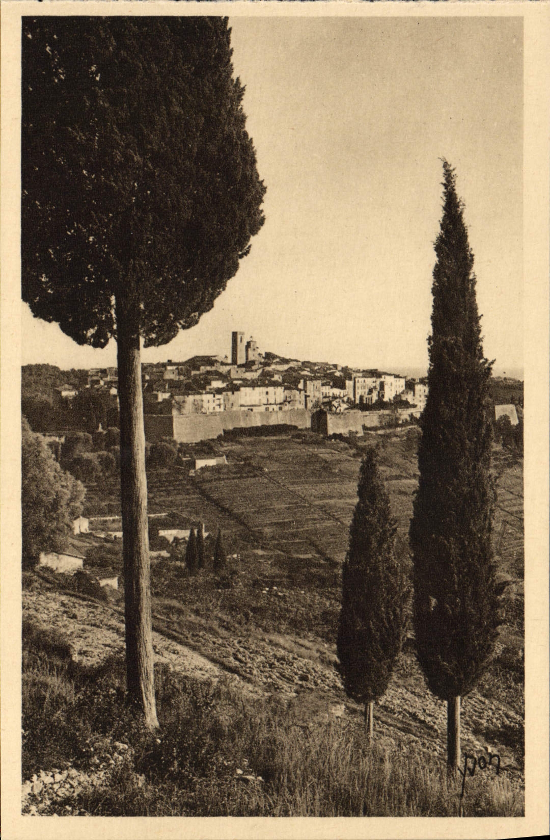 CPA Saint Paul Vue Generale A Travers Les Cypres
