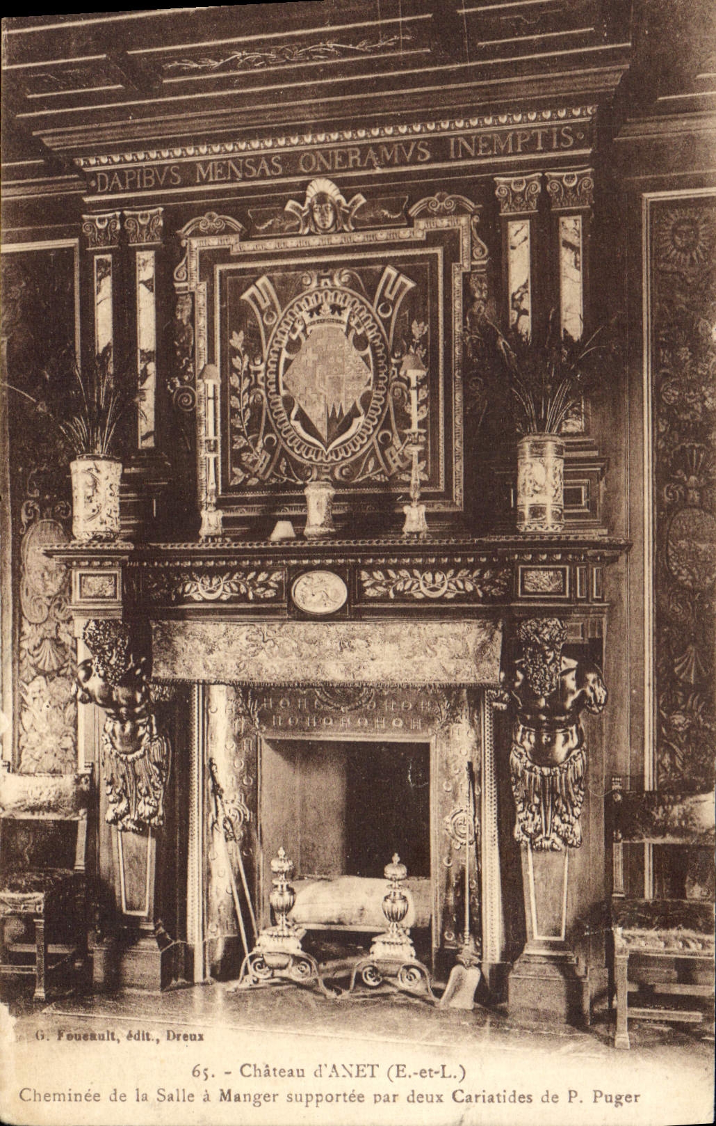 Castillo de la POSTAL de la VENDIMIA de la chimenea de Anet del comedor el supportee por dos cariátides