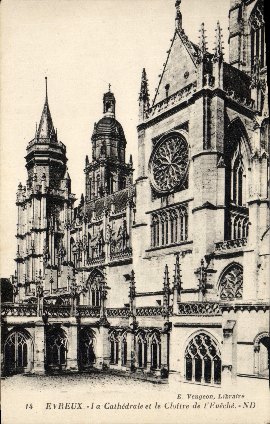 VINTAGE POSTCARD Evreux the Cathedral and the Cloister of Eveche