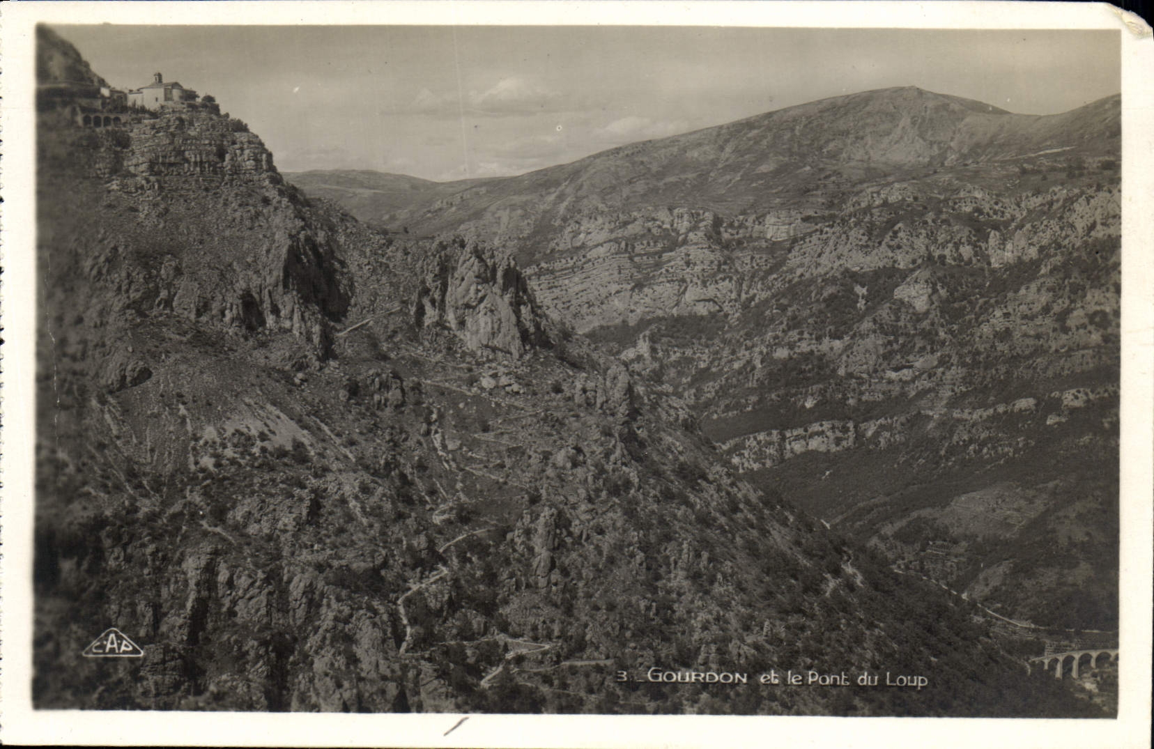 CPA Gourdon et le pont du loup